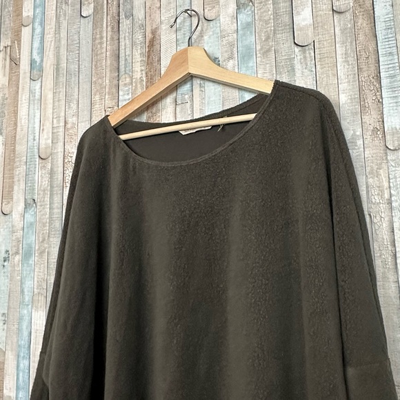 Soft Surroundings 2X Olive Green Brushed Fleece Knit Asymmetric Hem Top Shirt - Picture 4 of 7